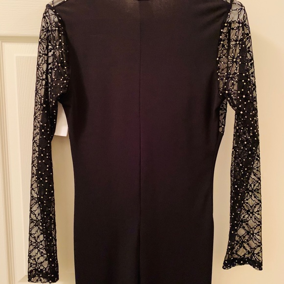 Deep V Jumpsuit (M) - Picture 4 of 6